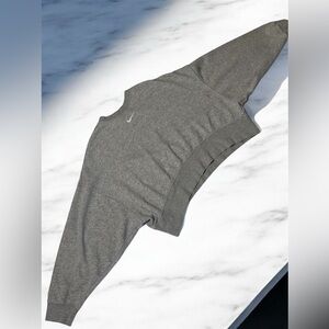 Nike Sportswear Phoenix Fleece
Women's Over-Oversized Crew-Neck Sweatshirt